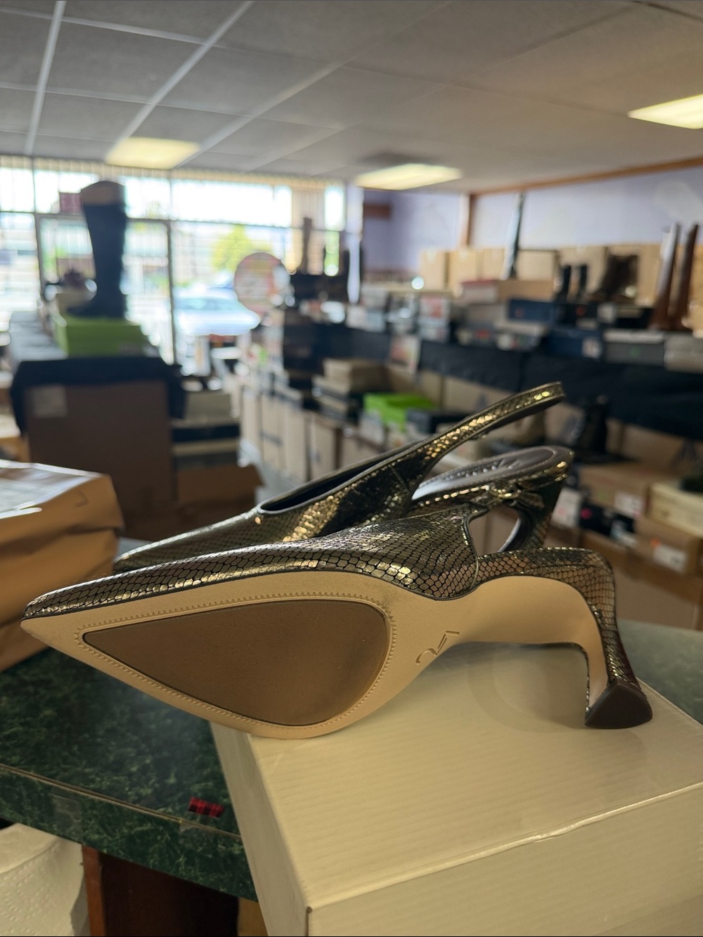 27 EDIT Naturalizer Elaine Slingback Dress Shoe - Picture 3 of 8